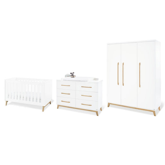 Babykamer premium Riva: ledikant, brede commode en grote kledingkast