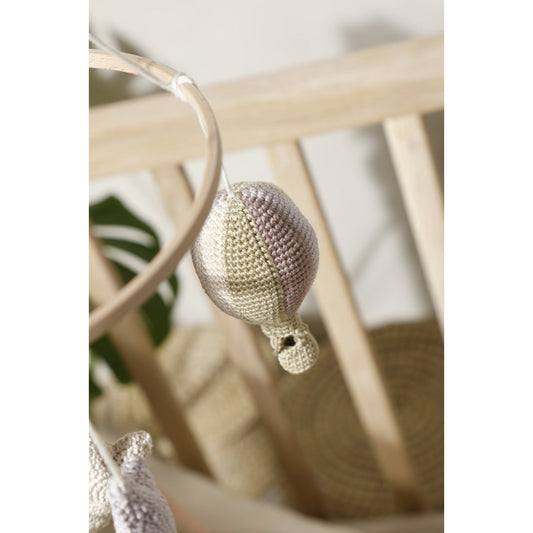 Design Babymobiel – handgemaakt van vilt en hout