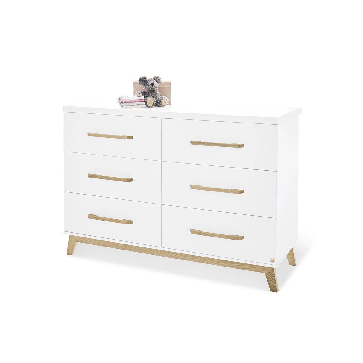 Babykamer combinatie Hilda & Riva: ledikant, brede commode, 2 - deurs kledingkast - FamilyStuff
