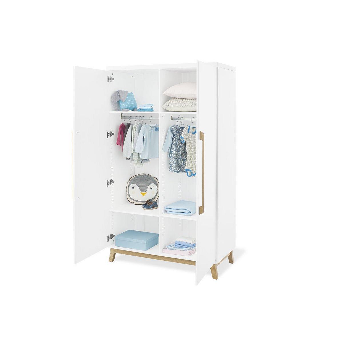 Babykamer Riva: ledikant, commode, 2 - deurs kledingkast - FamilyStuff