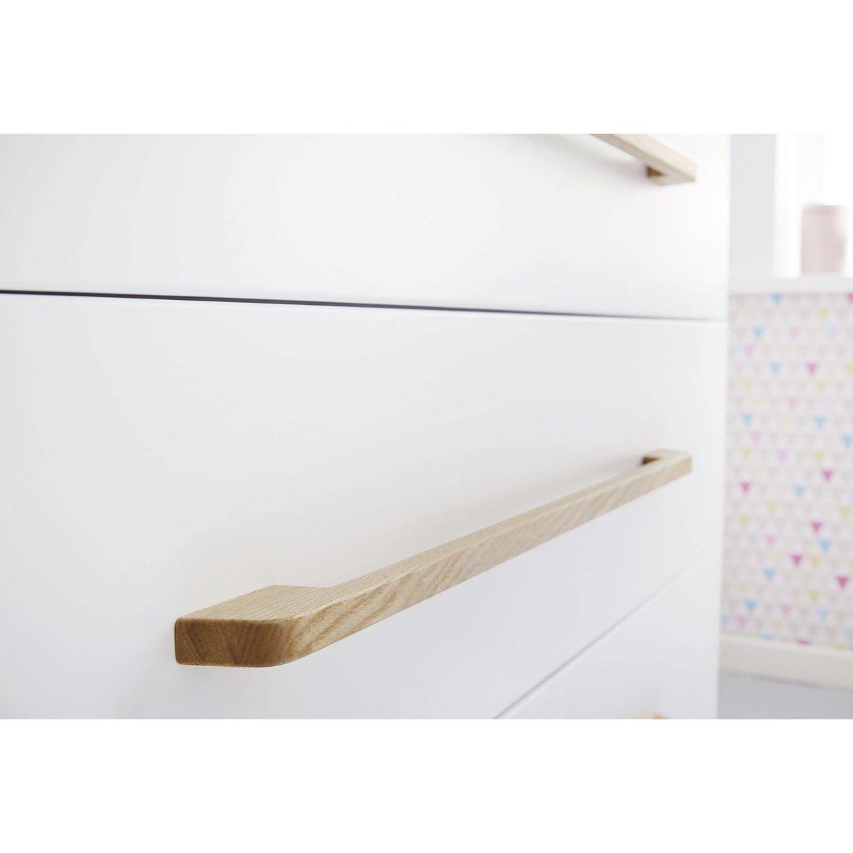 Babykamer Riva: ledikant, commode, 2 - deurs kledingkast - FamilyStuff