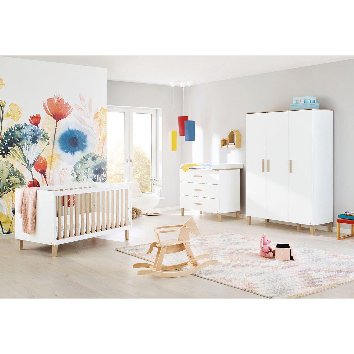 Babykamer Set Lumi - 3 - delig: Ledikant, Brede Commode & Grote Kledingkast - FamilyStuff