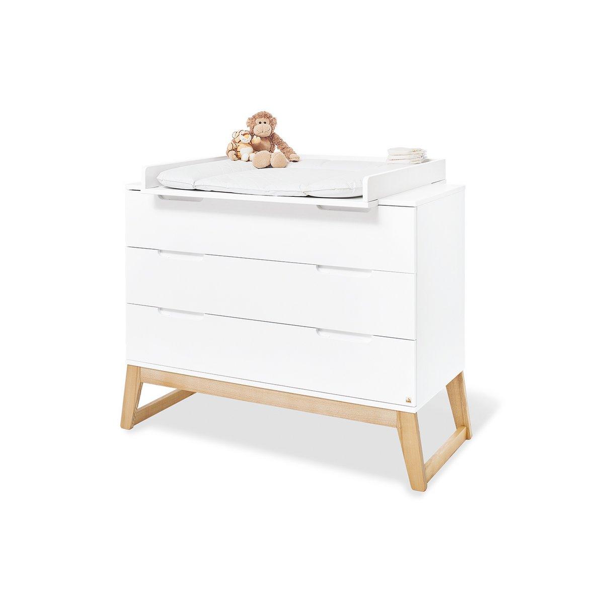 Babykamerset Bridge: ledikant, commode, 2 - deurs kledingkast en wandplank - FamilyStuff