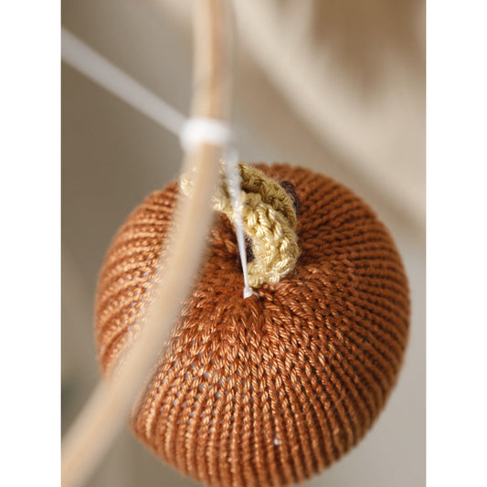 babymobiel vilt – handgemaakt van vilt en hout