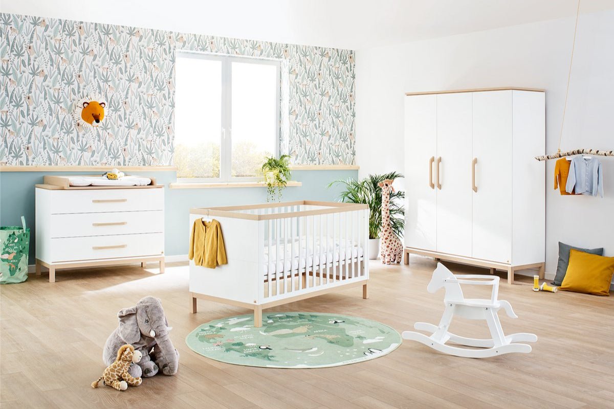 Complete babykamer set Light breed groot - Wit met ledikant, commode & kledingkast - FamilyStuff