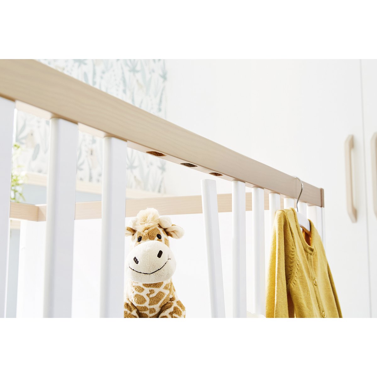 Complete babykamer set Light breed groot - Wit met ledikant, commode & kledingkast - FamilyStuff