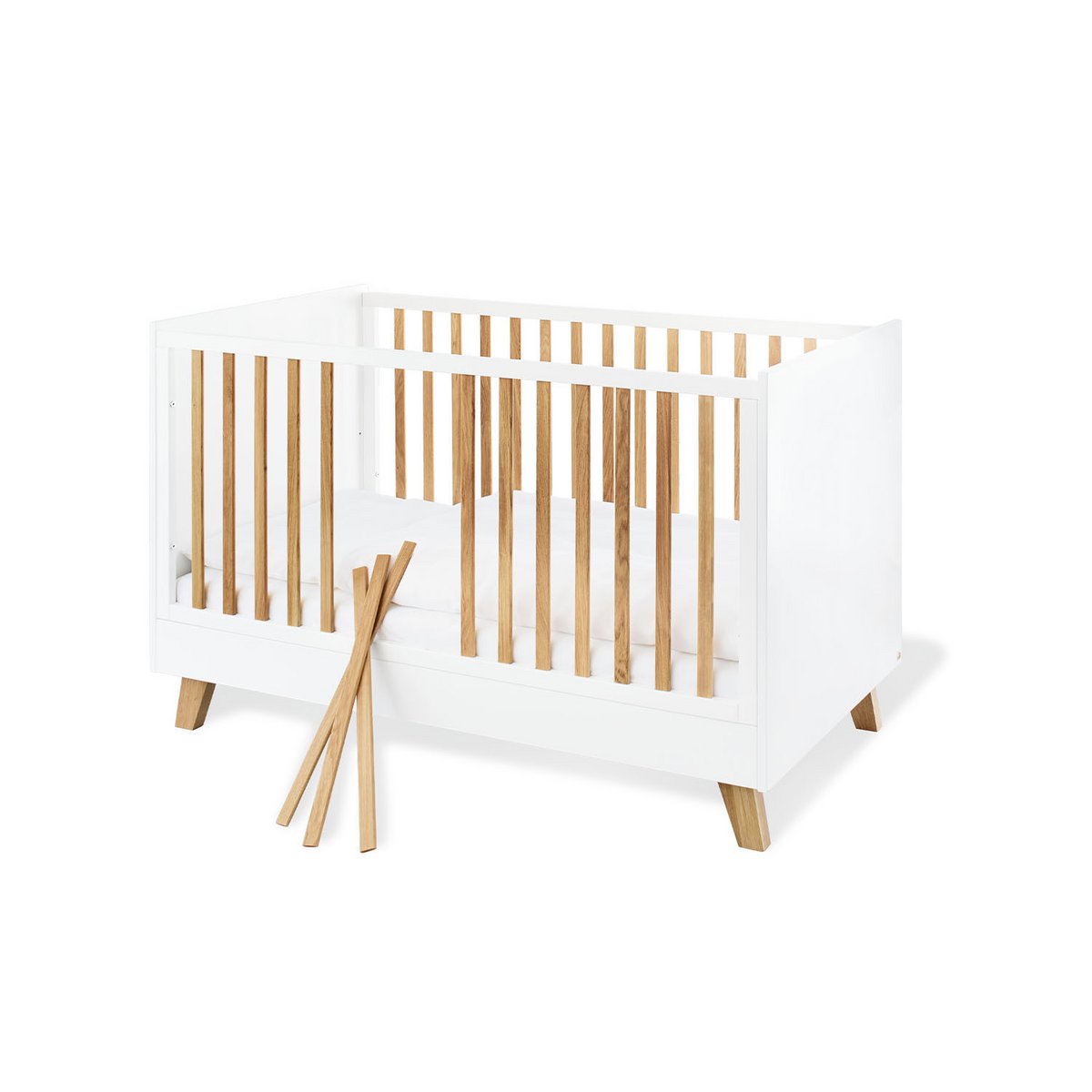 Complete babykamer set Pan breed - Wit met ledikant, commode & kledingkast - FamilyStuff