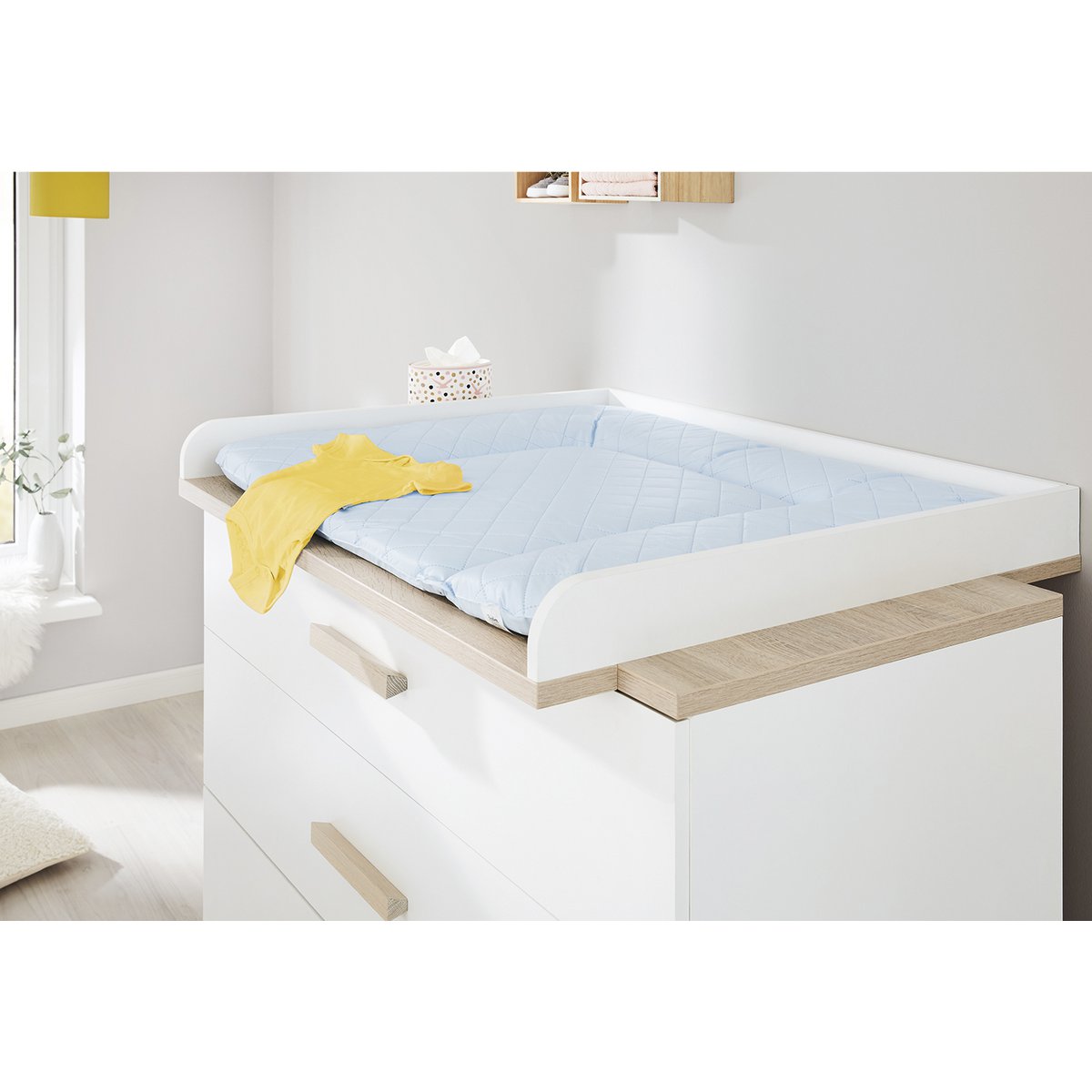 Babykamer 'lumi' 3 delig – Tijdloos design met extra ruimte en warme houtaccenten