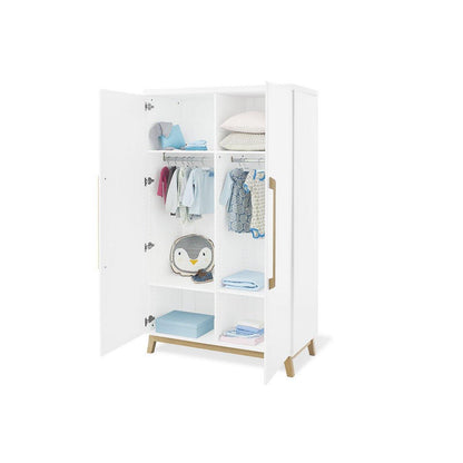 Babykamer combinatie Hilda & Riva: ledikant, commode, 2 - deurs kledingkast en wandplank - FamilyStuff