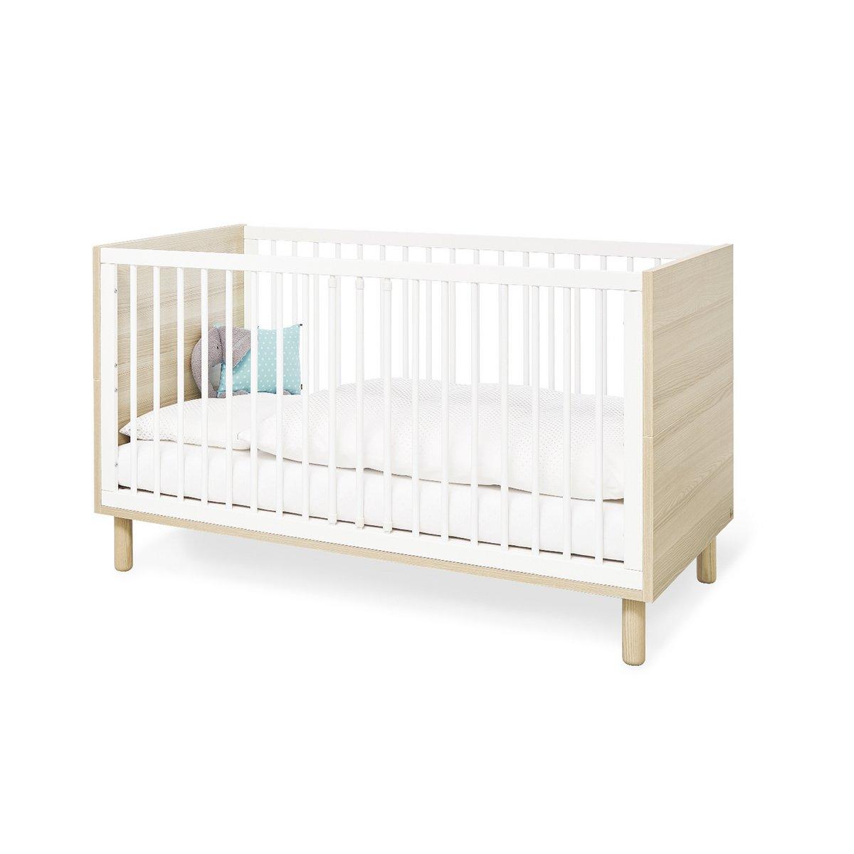 Babykamer Flow: ledikant, commode en 3 - deurs Kledingkast - FamilyStuff