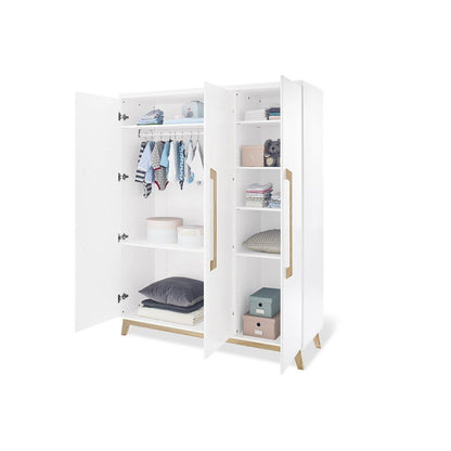 Babykamer Riva: ledikant, commode en 3 - deurs kledingkast - FamilyStuff