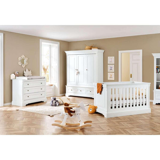 Babykamerset Emilia: ledikant, commode en 3-deurs kledingkast - FamilyStuff