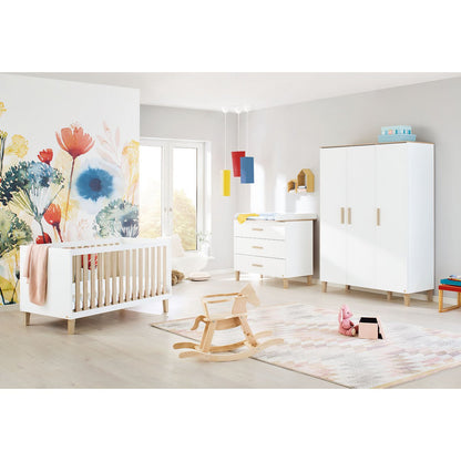 Babykamer Set Lumi - 3 - delig: Ledikant, Brede Commode & Grote Kledingkast - FamilyStuff
