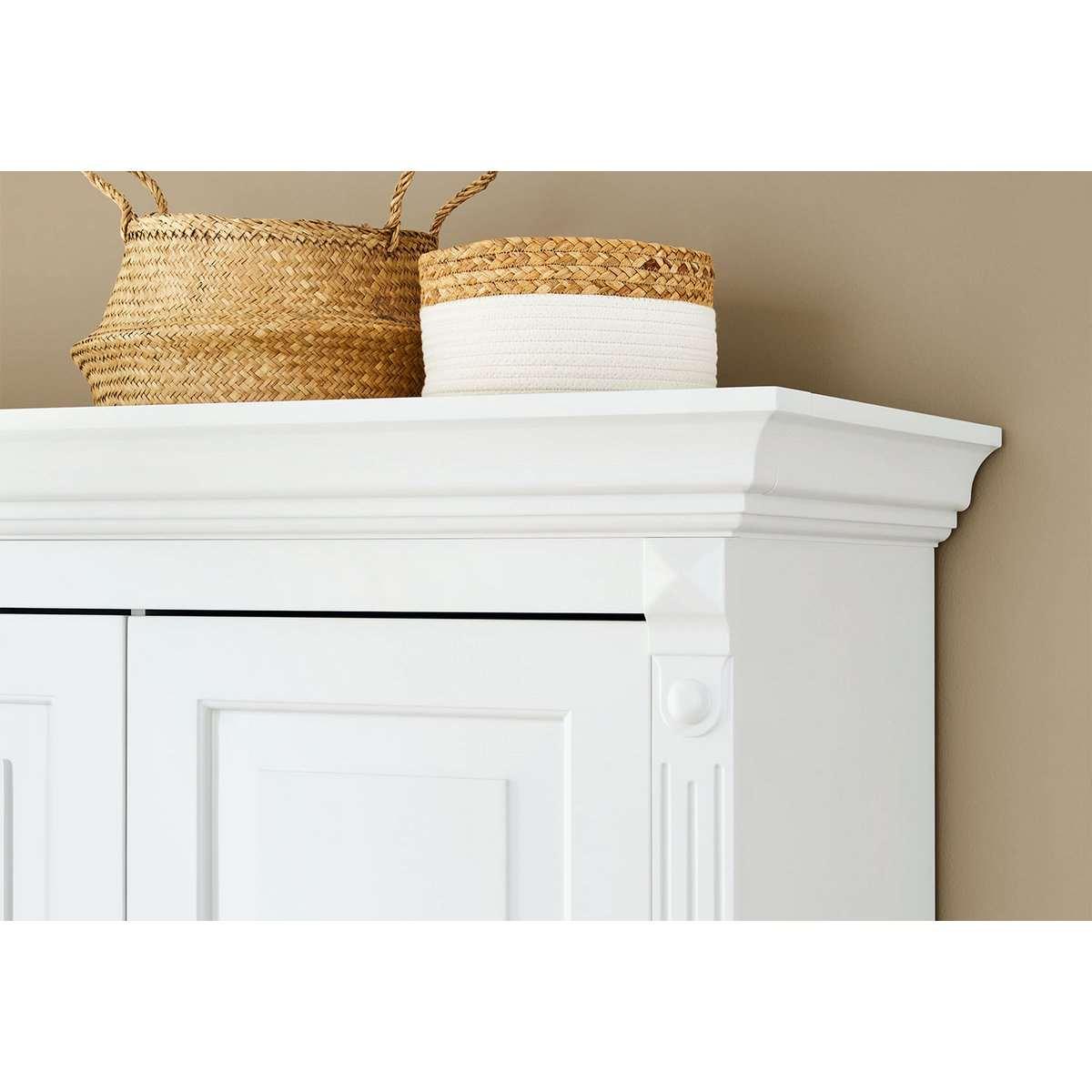 Babykamerset: ledikant, commode, 3 - deurs kledingkast en wandplank - FamilyStuff