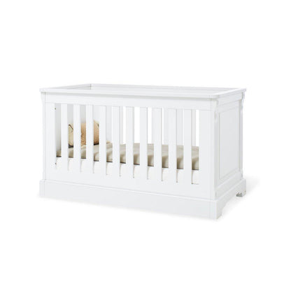 Babykamerset: ledikant, commode, 3 - deurs kledingkast en wandplank - FamilyStuff