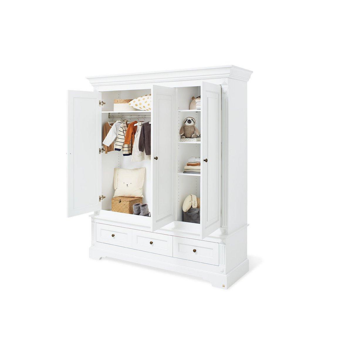 Babykamerset: ledikant, commode, 3 - deurs kledingkast en wandplank - FamilyStuff