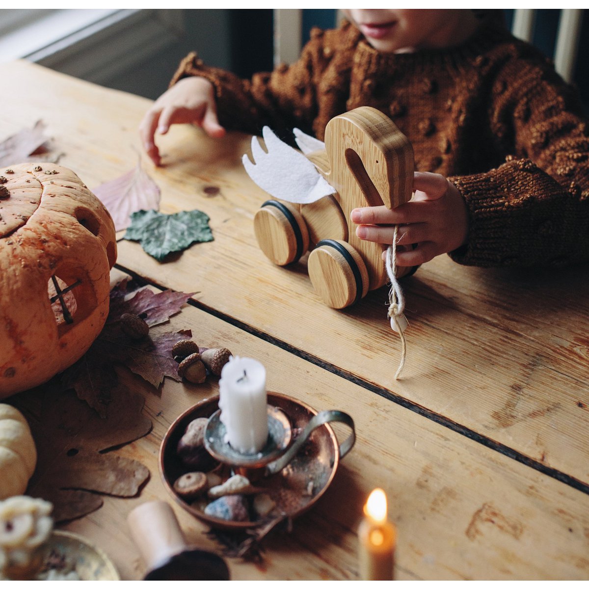 Kinderfeets bamboe trekfiguur Zwaan op=op - FamilyStuff