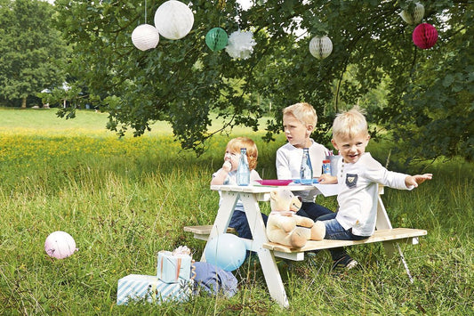 Kinderpicknicktafel Nicki – Witte 4 - zitter voor Buiten - FamilyStuff